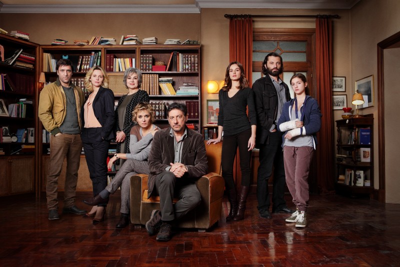 in-treatment-una-foto-promozionale-del-cast-della-serie-270049_jpg_1400x0_q85