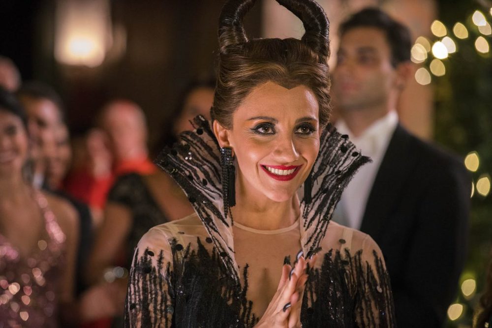 poveri_ma_ricchissimi_lucia_ocone